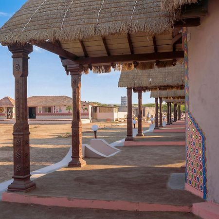 Dholavira Village Resort Exterior photo